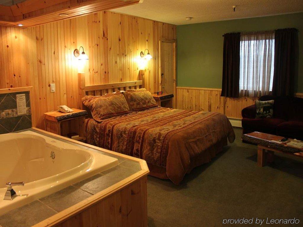 Maine Woods Inn Brewer Quarto foto